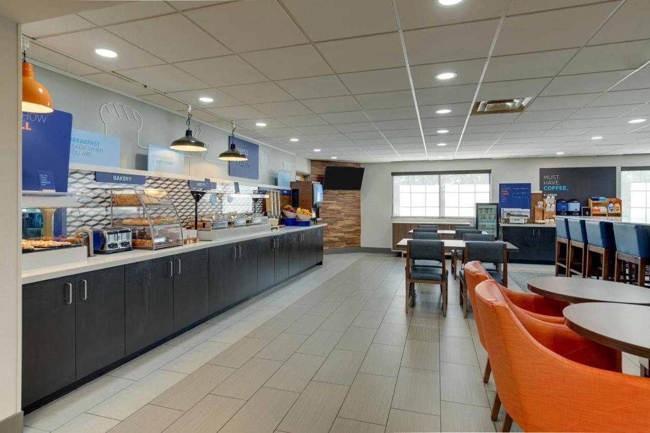 Holiday Inn Express I-95 Capitol Beltway - Largo By Ihg Exterior foto
